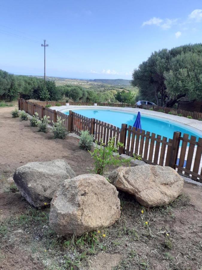 Gli Olivastri Con Piscina,Solarium, Vista Mare ,Sole -Mare E Tanta Natura ,Climatizzatore,Wifi Aglientu Kültér fotó
